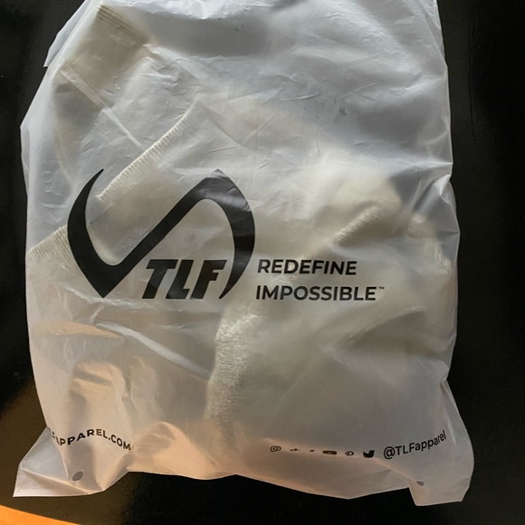 TLF Cropped Long Sleeve - Picture 5 of 5